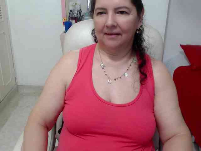 leonela-68