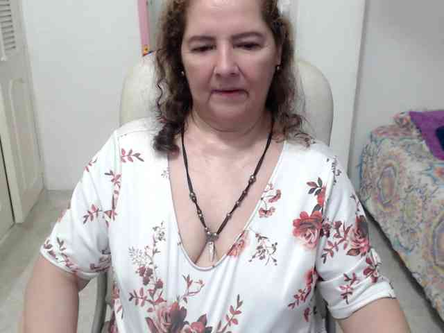 leonela-68 webcam