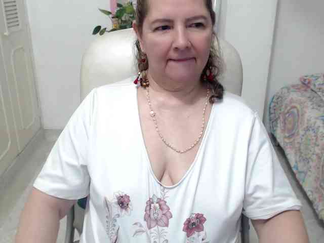 leonela-68 webcam