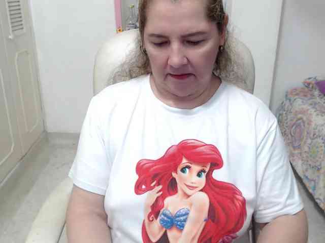 leonela-68 webcam