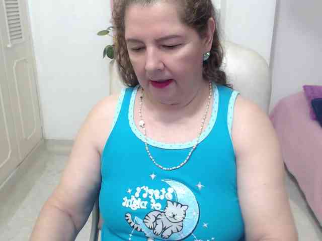 leonela-68 webcam