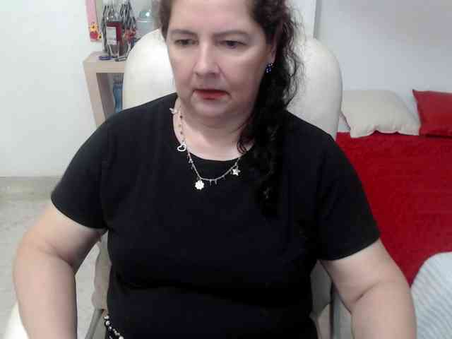 leonela-68 webcam