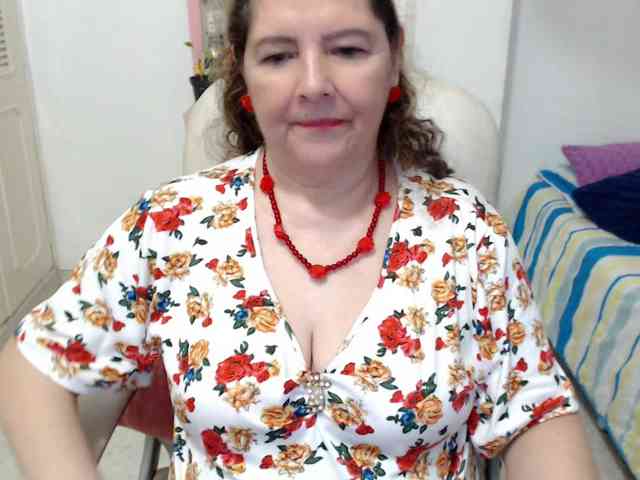 leonela-68