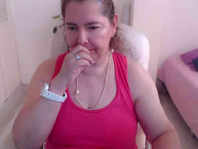 leonela-68 webcam