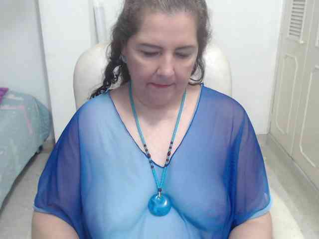 leonela-68 webcam