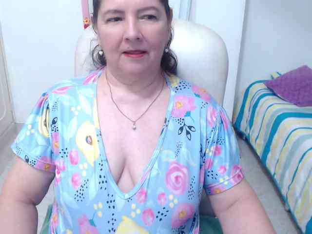leonela-68 webcam