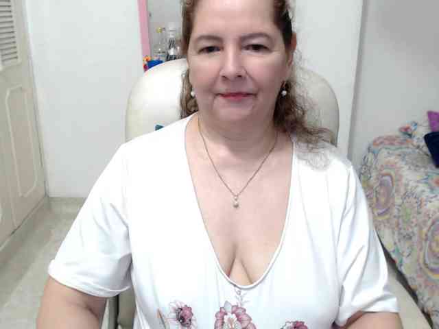 leonela-68 webcam
