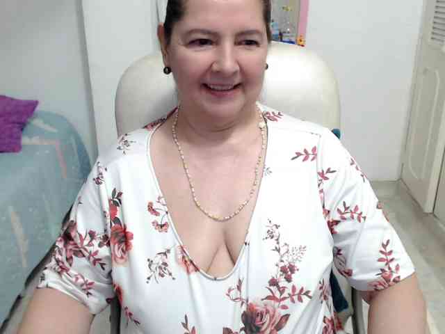 leonela-68