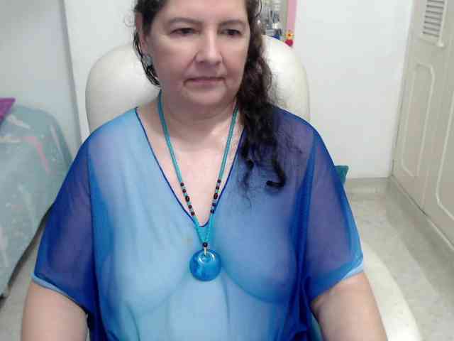 leonela-68 webcam
