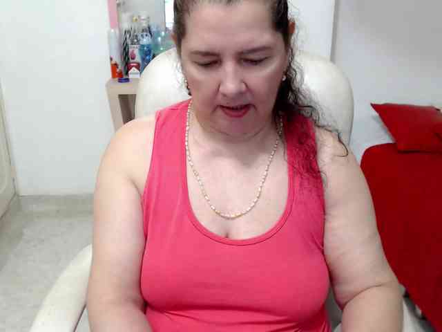 leonela-68 webcam