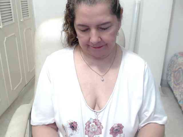 leonela-68