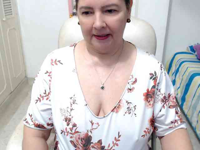 leonela-68 webcam