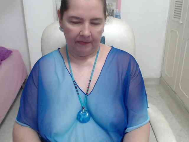 leonela-68 webcam
