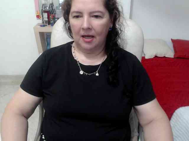 leonela-68 webcam