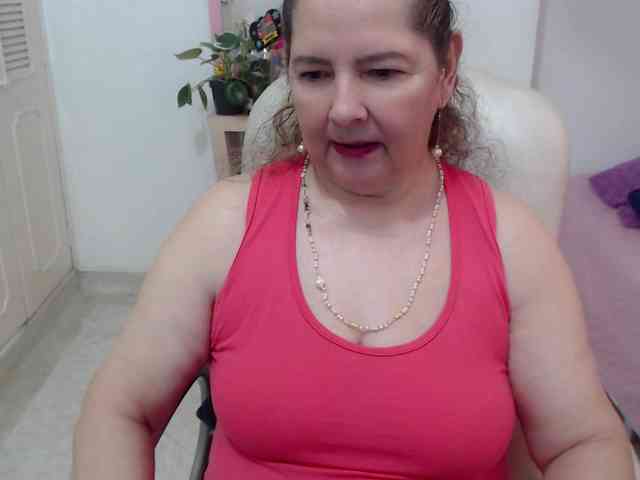 leonela-68 webcam