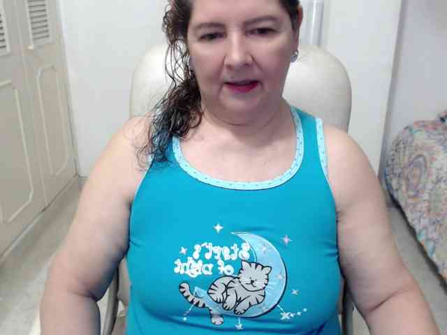 leonela-68 webcam