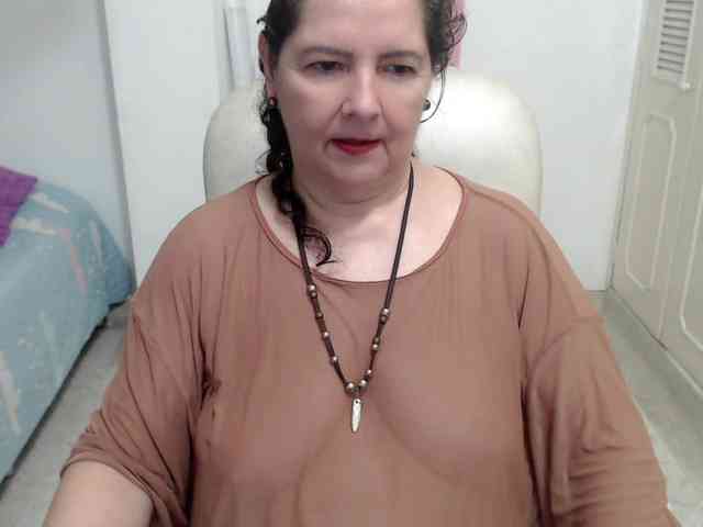 leonela-68 webcam