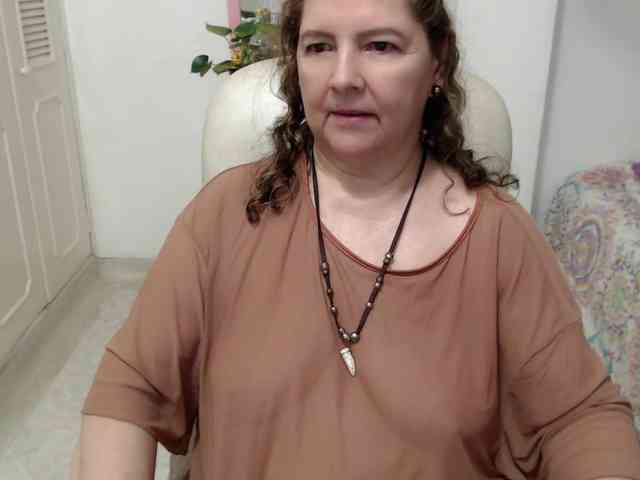 leonela-68 webcam