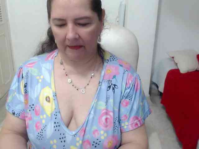 leonela-68 webcam