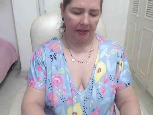 leonela-68 webcam