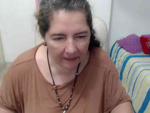 leonela-68 webcam
