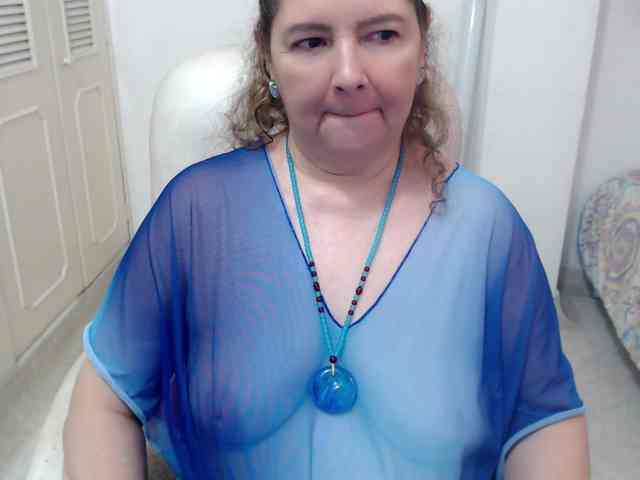 leonela-68