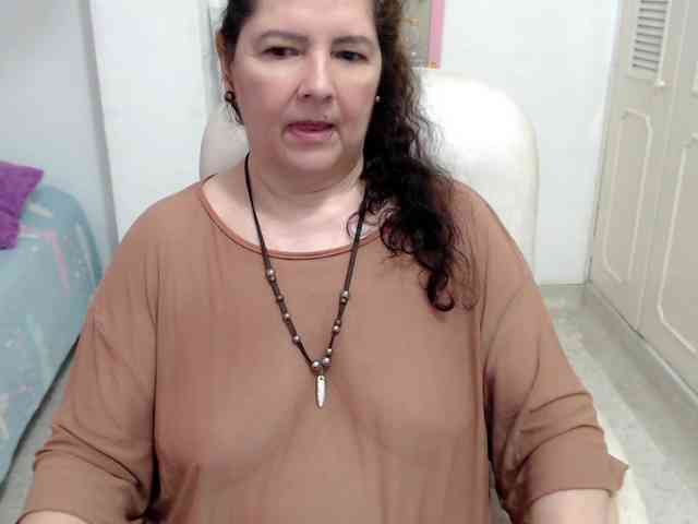 leonela-68 webcam