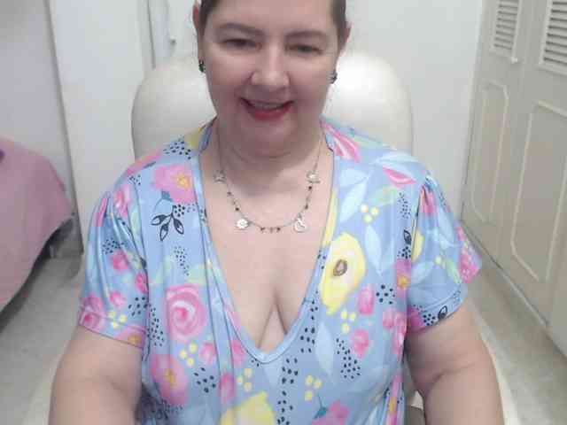 leonela-68 webcam