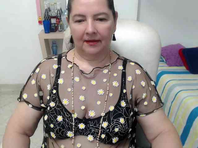 leonela-68 webcam
