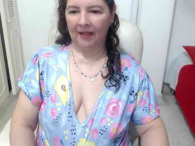 leonela-68 webcam