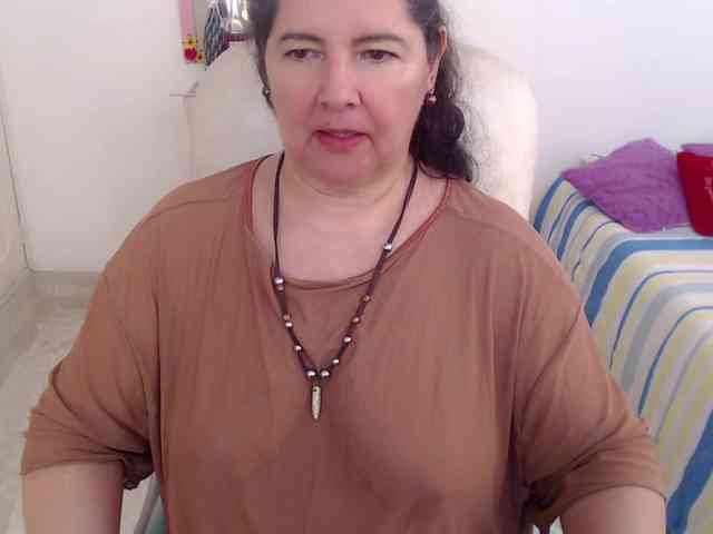 leonela-68 webcam