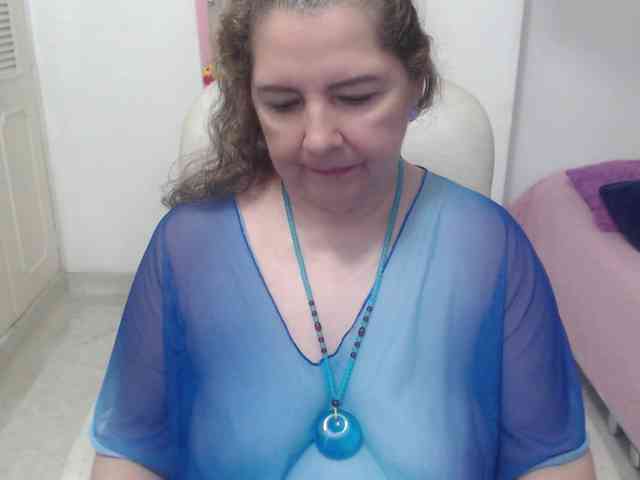 leonela-68