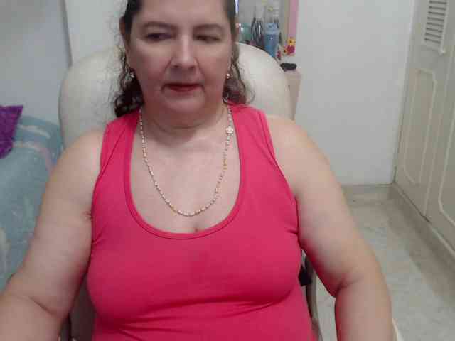leonela-68