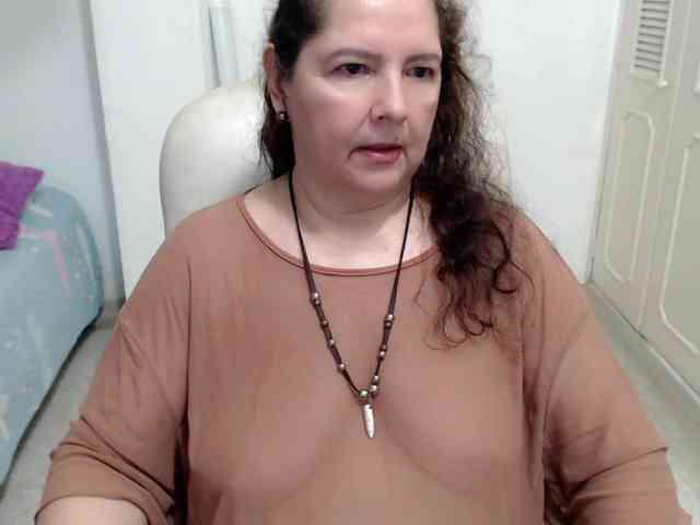 leonela-68 webcam