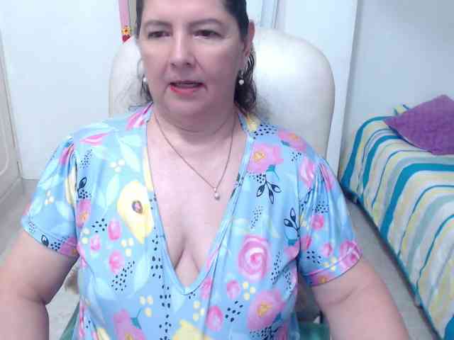 leonela-68 webcam