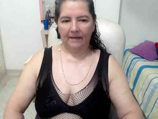 leonela-68 webcam