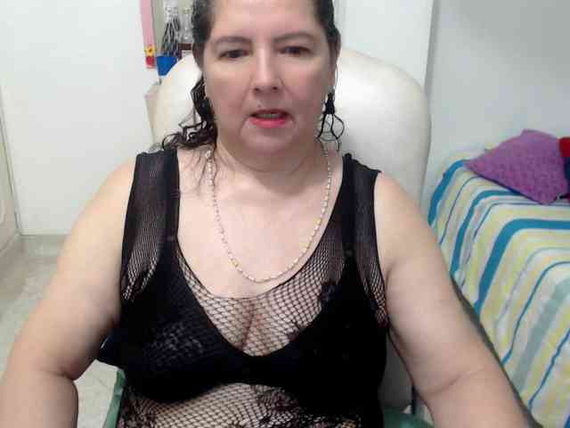 leonela-68 webcam