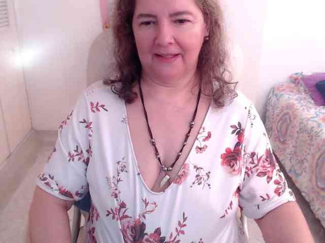 leonela-68 webcam