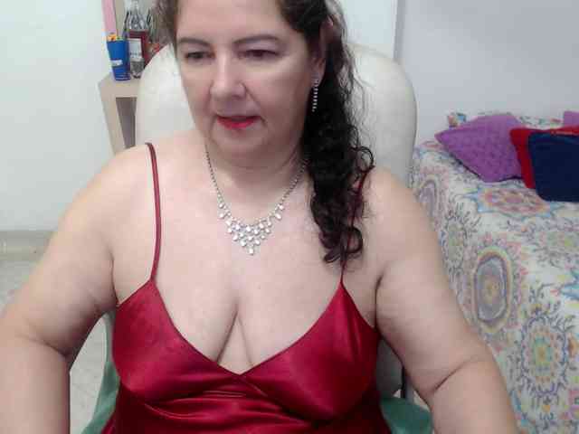 leonela-68