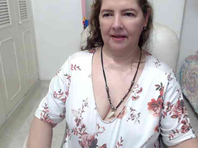 leonela-68 webcam