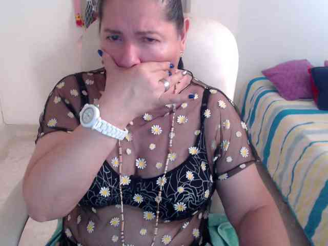 leonela-68 webcam