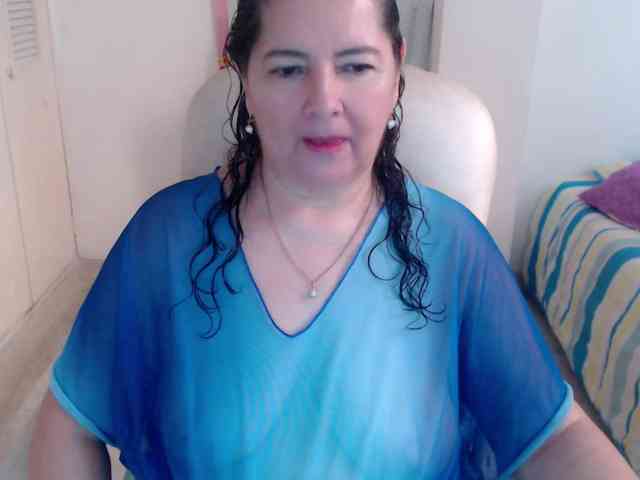 leonela-68 webcam