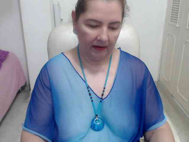 leonela-68 webcam