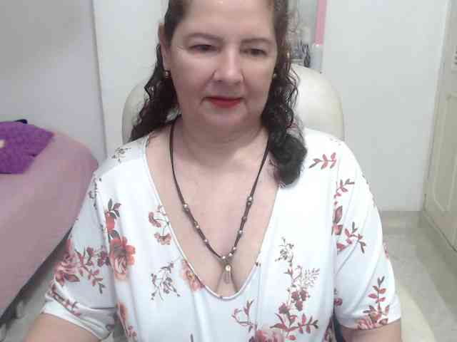 leonela-68 webcam