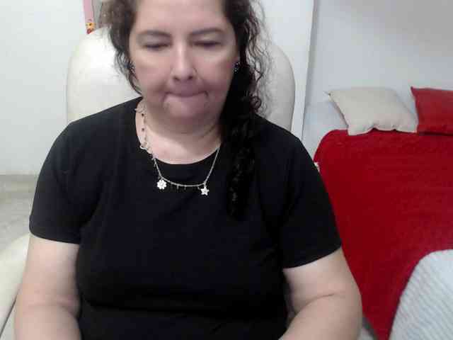 leonela-68 webcam