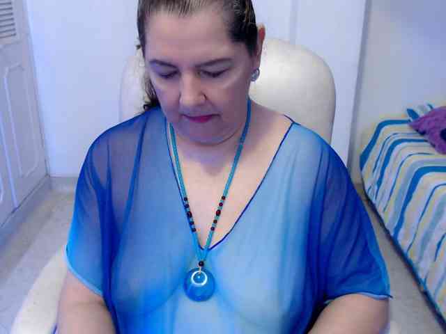 leonela-68