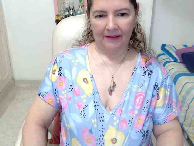 leonela-68