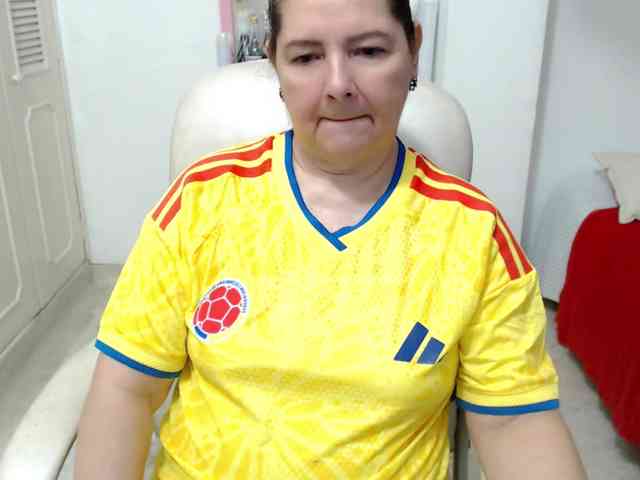 leonela-68