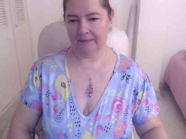 leonela-68