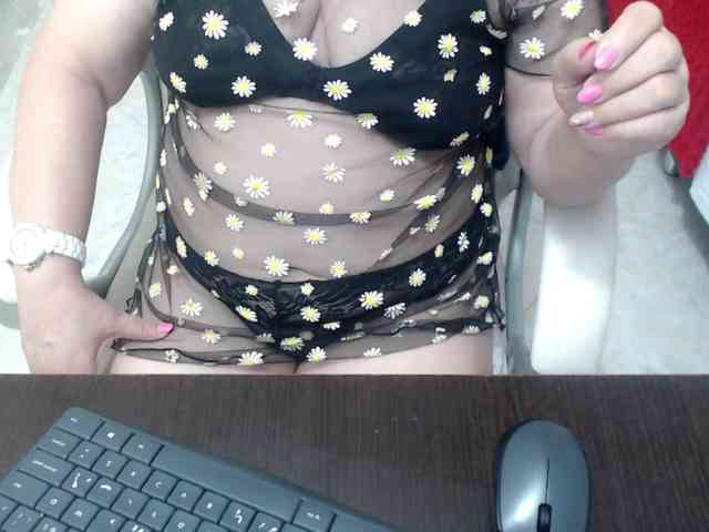 leonela-68 webcam